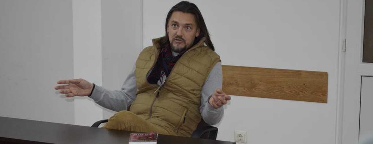 Borco Ilin la clubul de lectura de la Penitenciarul Timisoara - Așteptăria