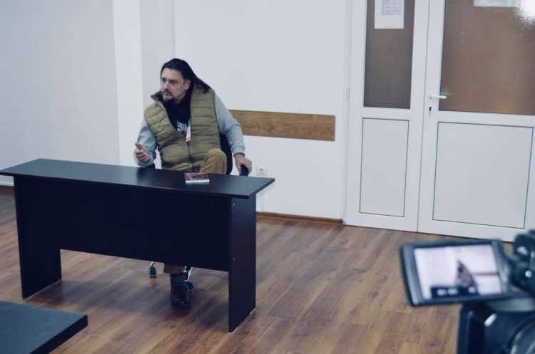 Borco Ilin la clubul de lectura de la Penitenciarul Timisoara - Așteptăria