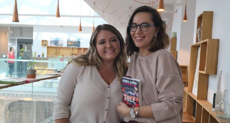 Anna Todd4 (resized)