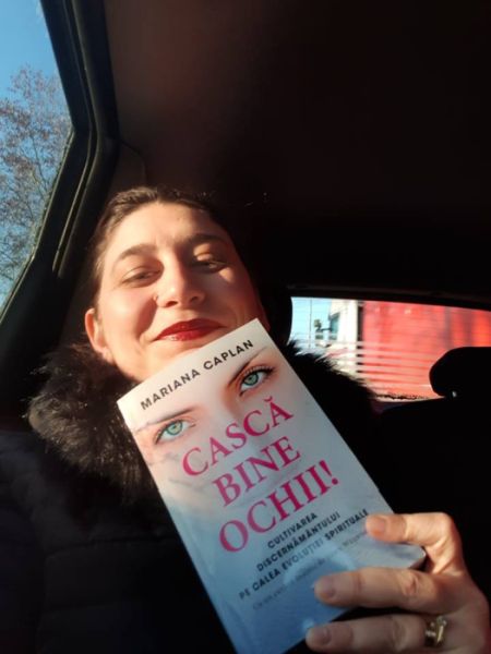 Cască bine ochii de Mariana Caplan