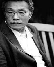 Hwang Sok-yong